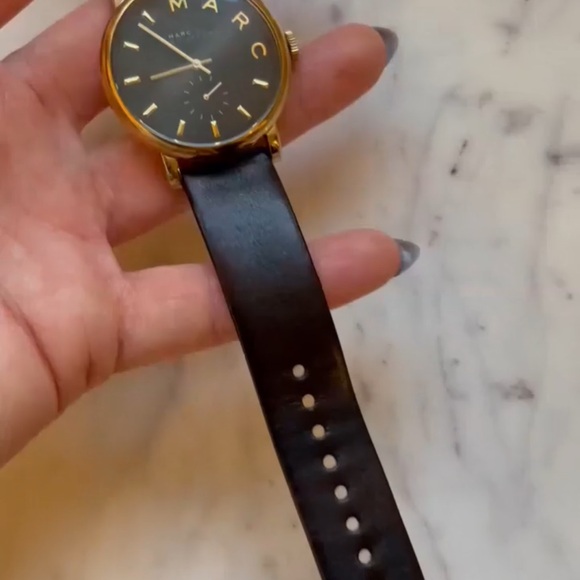 Marc by Marc Jacobs Black Leather Gold Face Watch - Picture 3 of 5